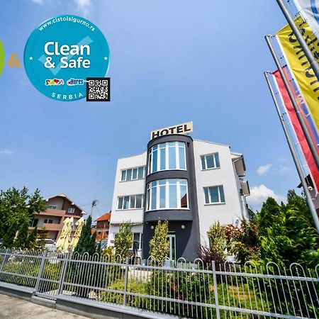 Garni Hotel 018 In Nis Ngoại thất bức ảnh