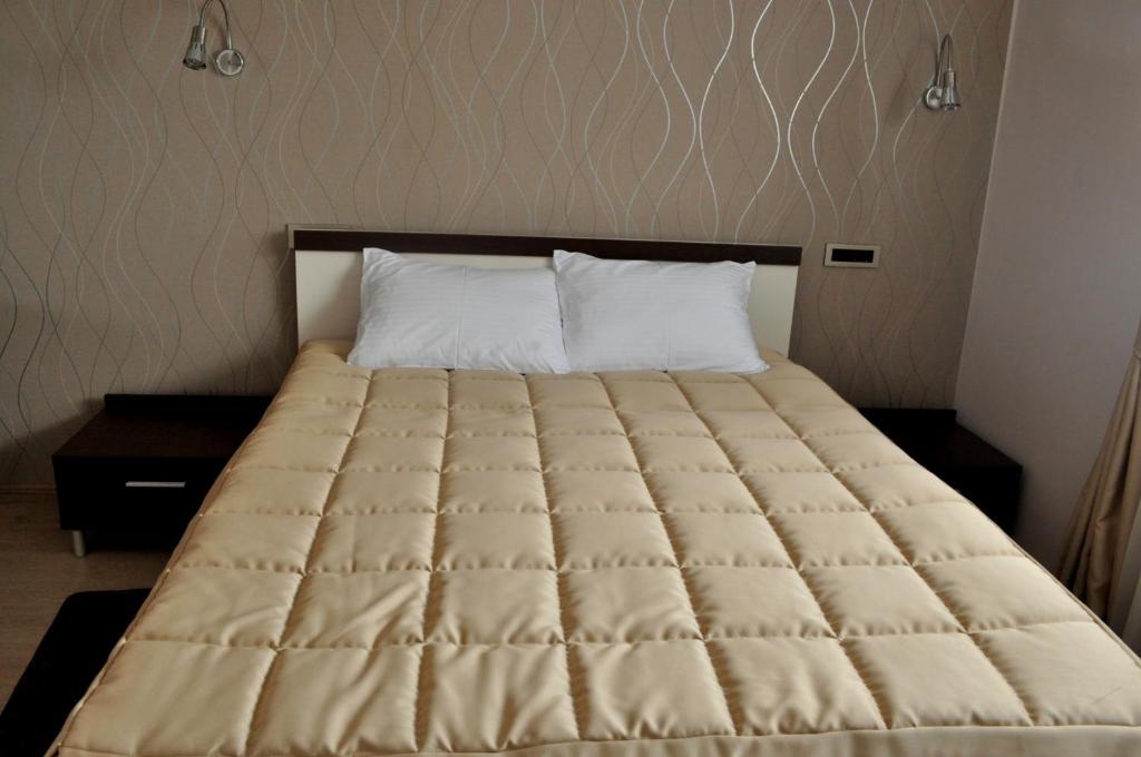 Garni Hotel 018 In Nis Ngoại thất bức ảnh