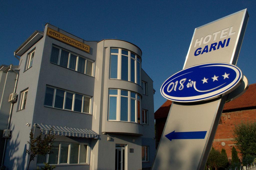 Garni Hotel 018 In Nis Ngoại thất bức ảnh