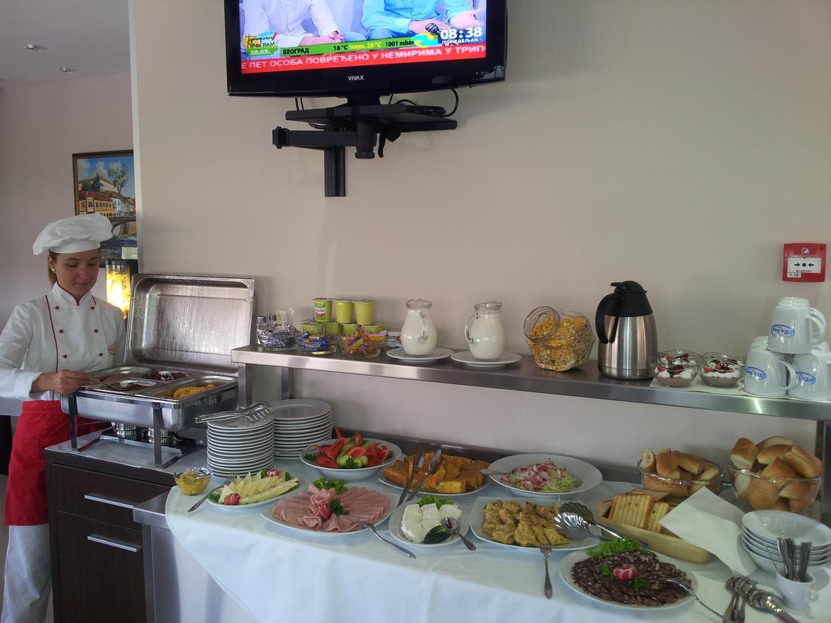Garni Hotel 018 In Nis Ngoại thất bức ảnh