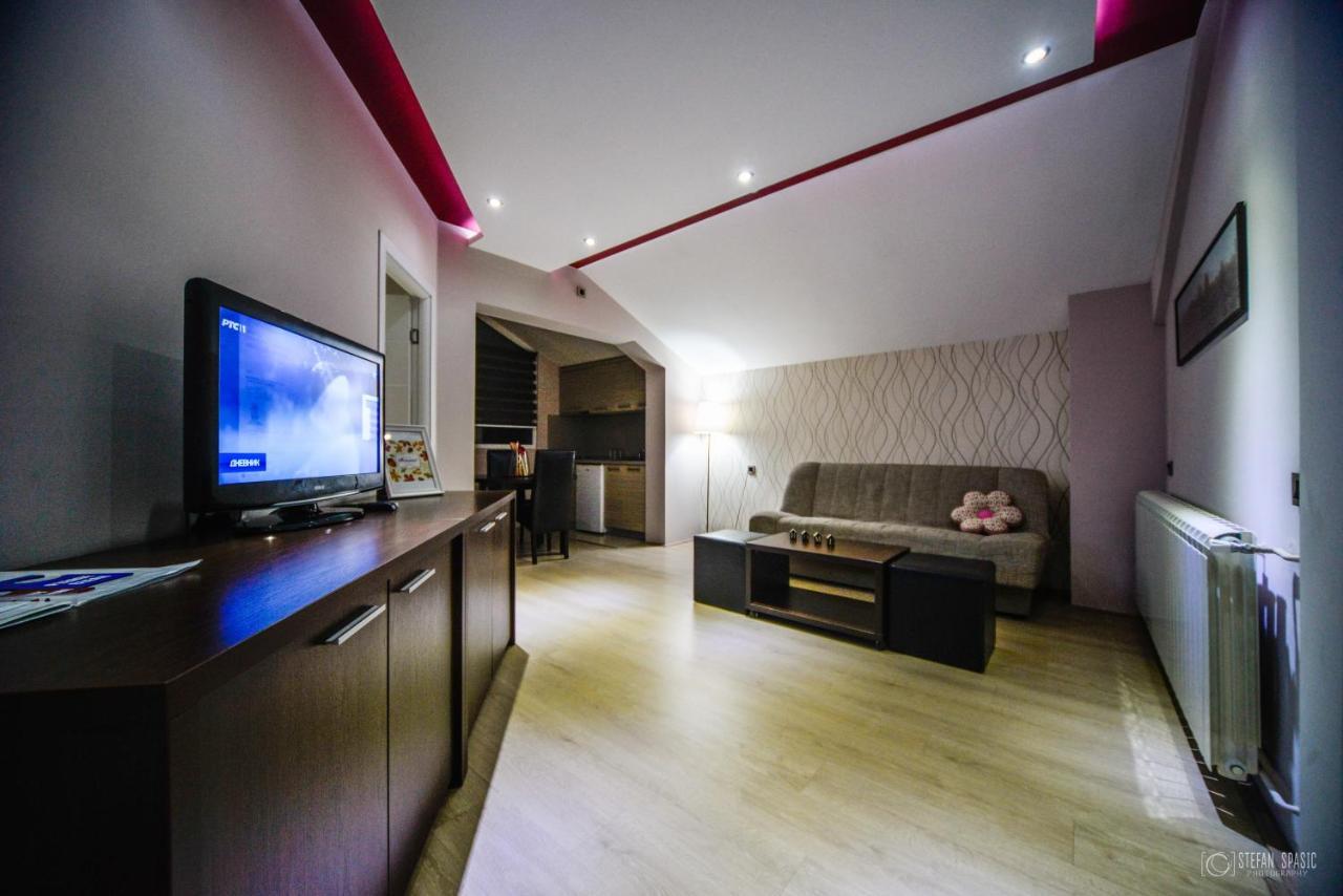 Garni Hotel 018 In Nis Ngoại thất bức ảnh