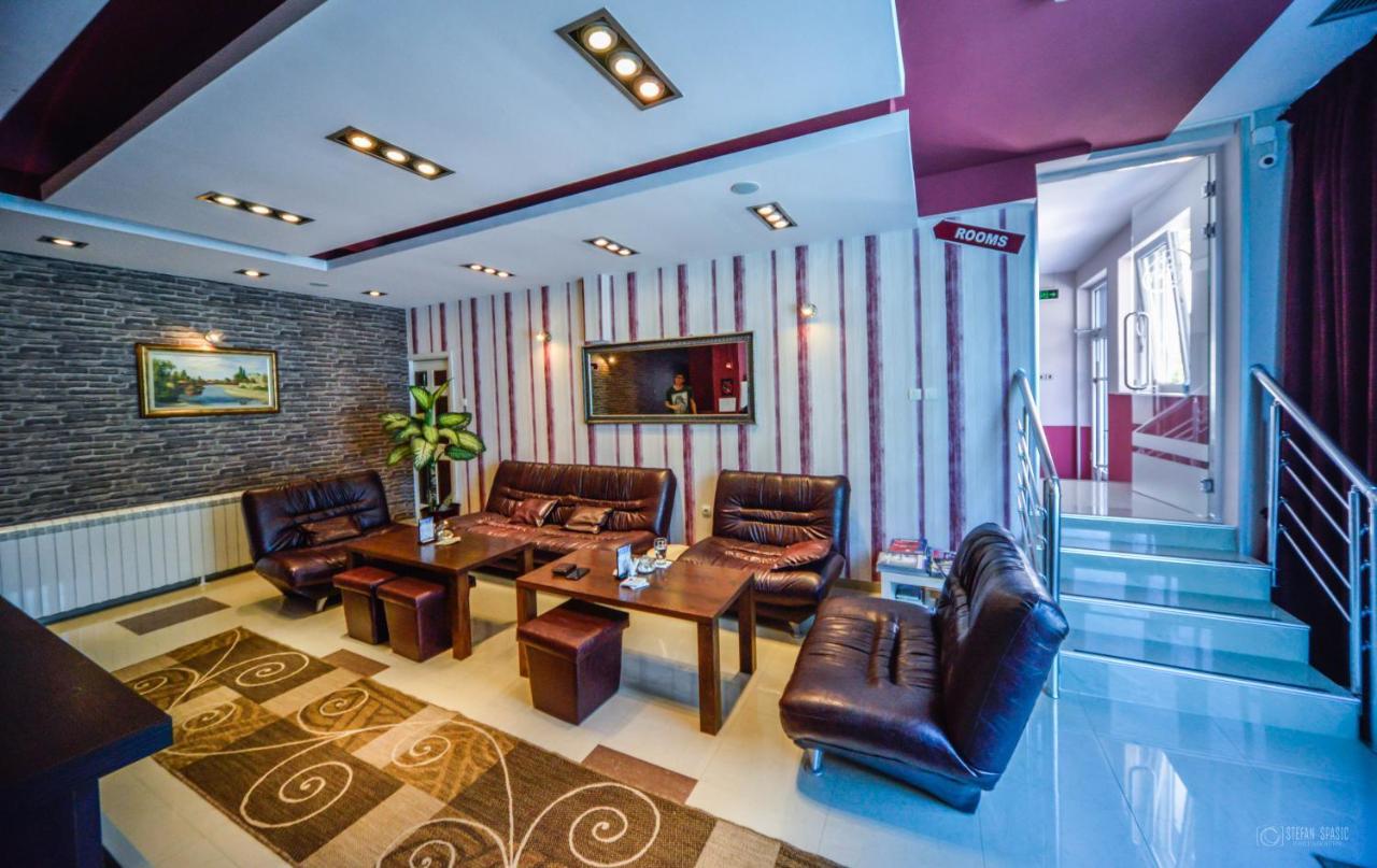 Garni Hotel 018 In Nis Ngoại thất bức ảnh