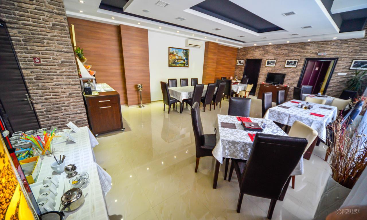 Garni Hotel 018 In Nis Ngoại thất bức ảnh