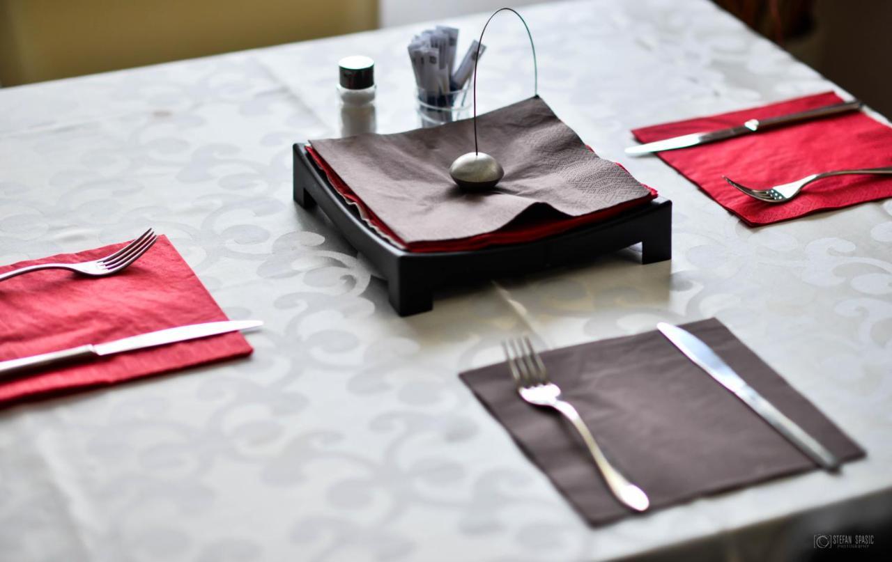 Garni Hotel 018 In Nis Ngoại thất bức ảnh