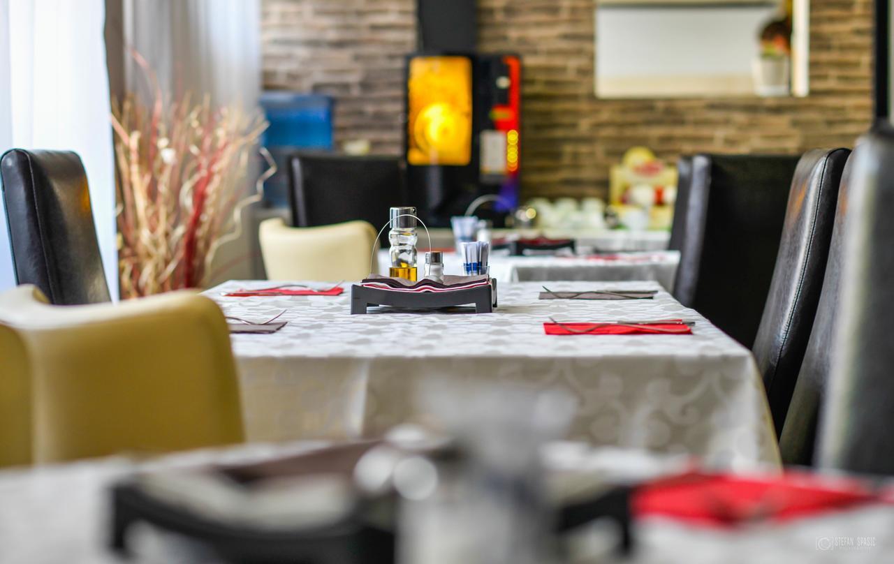 Garni Hotel 018 In Nis Ngoại thất bức ảnh