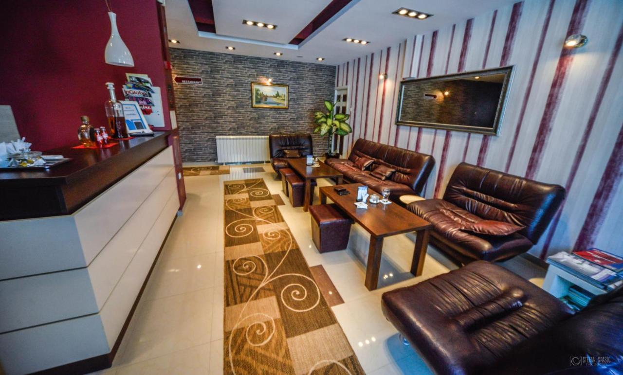 Garni Hotel 018 In Nis Ngoại thất bức ảnh
